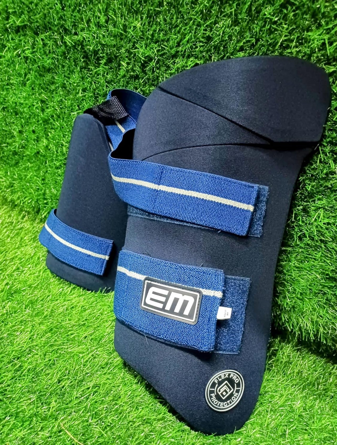 EM GT Flex Pro Thigh Gaurd